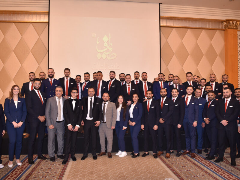 “طيف الإمارات” للعطور تُقيم مأدبة إفطار لموظفيها بمناسبة شهر رمضان المبارك